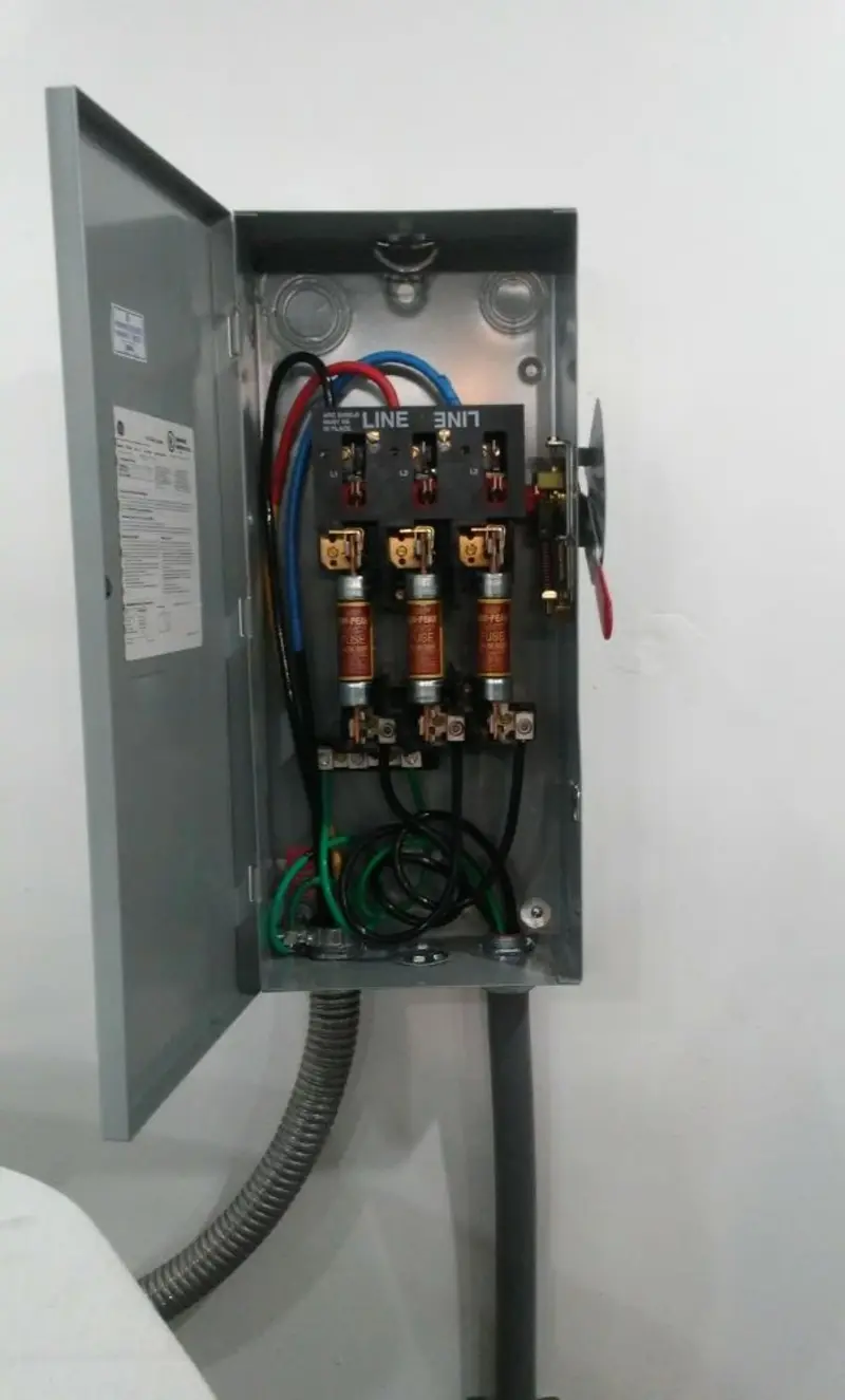 Three-phase disconnect switch installed for Electrical Wiring & Rewiring in Jerseyville